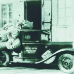 Véhicule du Centre Social Protestant (CSP) au travail en 1960